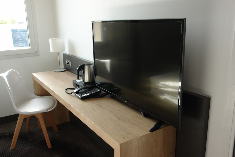 Brit Hotel Confort Loches