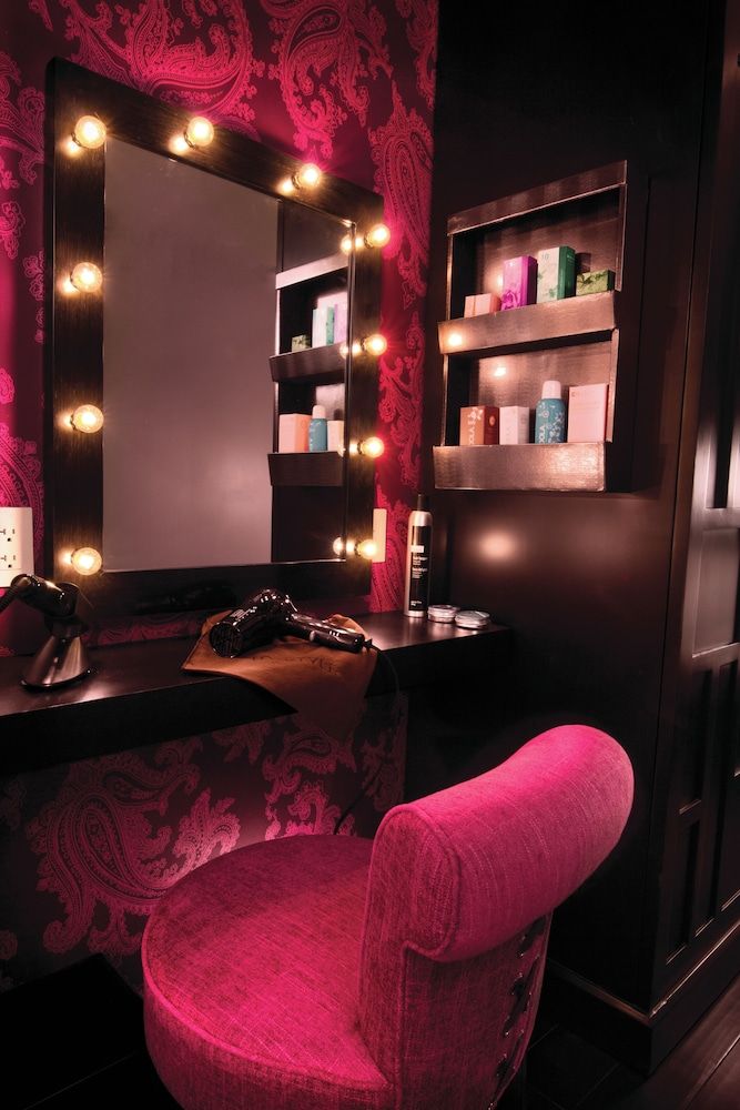 The Cromwell- A Caesars Rewards Destination Classic King Non Smoking 4