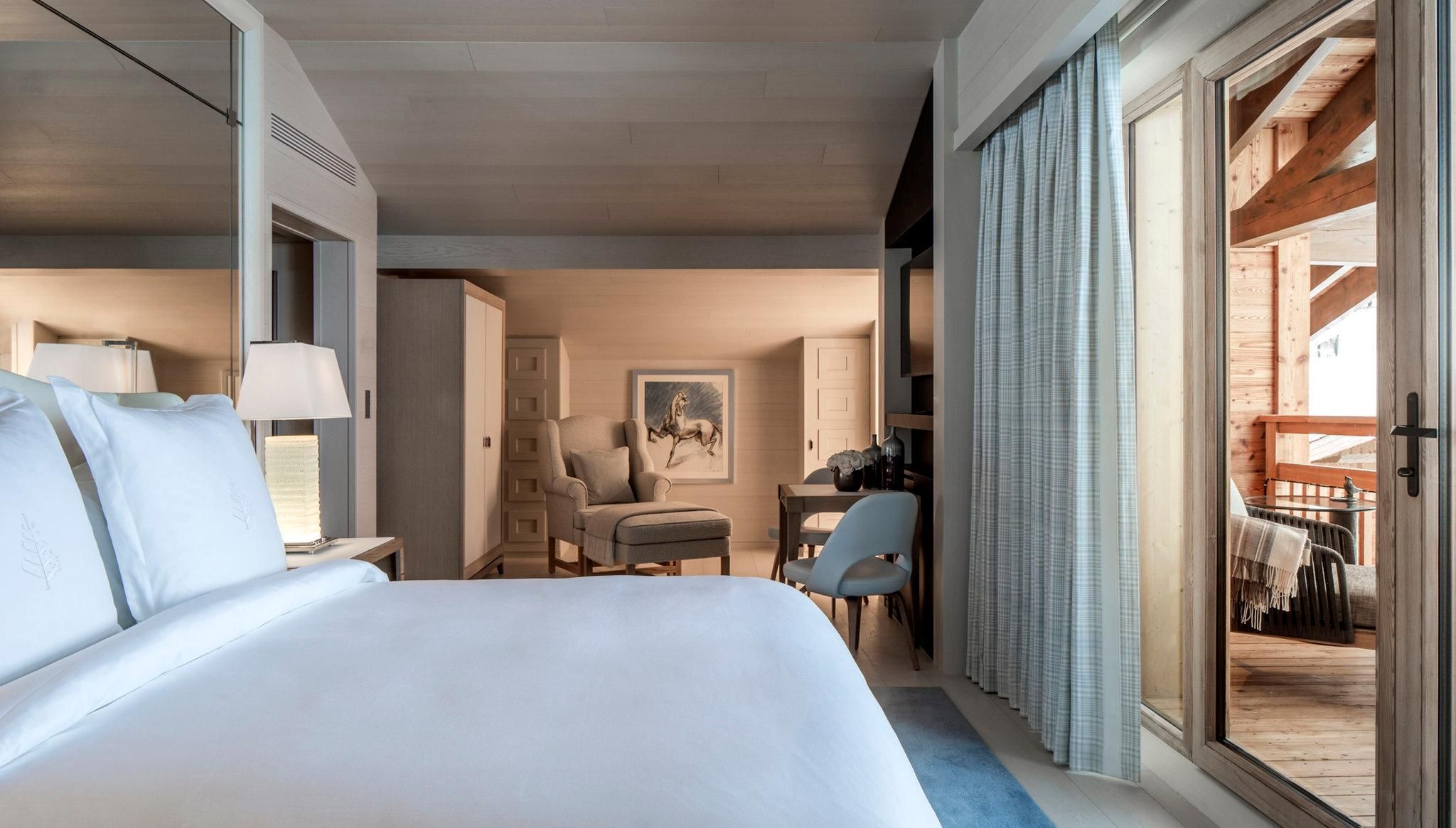 Prestige Room with Two Twin beds