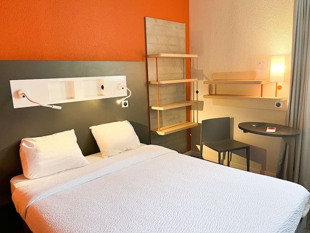Ibis Budget Marseille Vieux Port Double Room 2