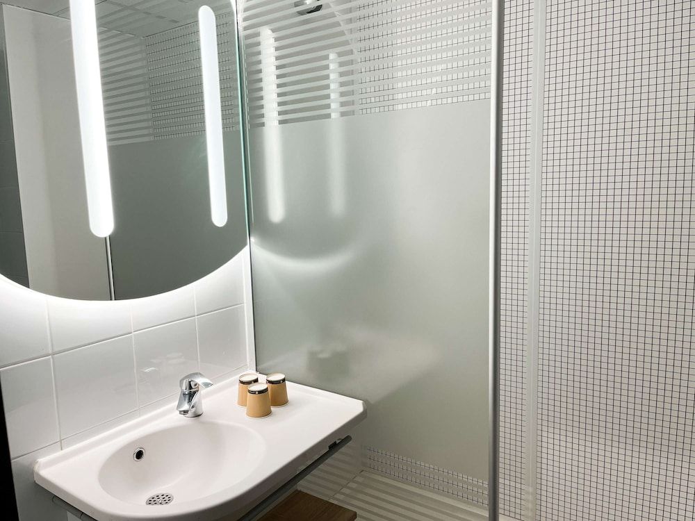 Ibis Budget Marseille Vieux Port Double Room 5