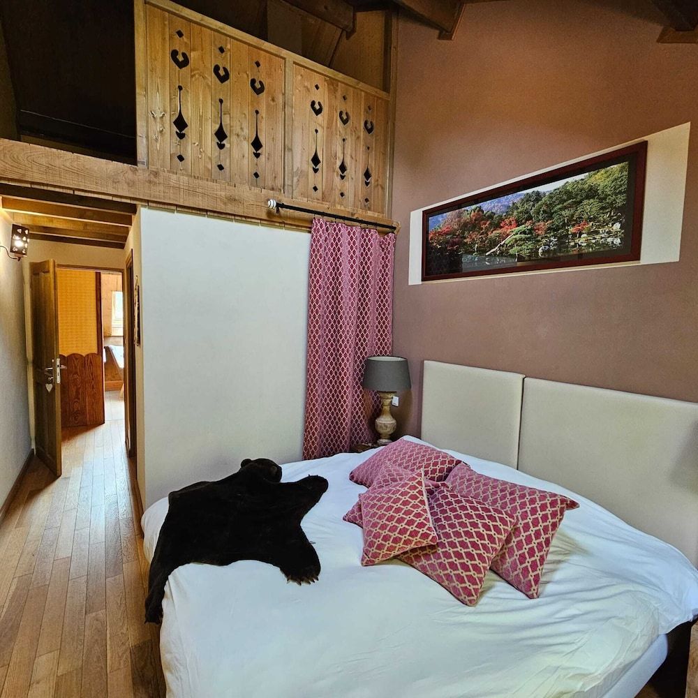 Au Refuge des 3 Ours Double Room, Ensuite (Gaia)