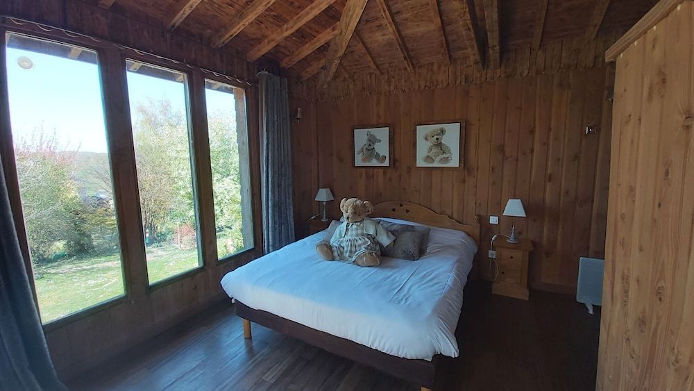 Au Refuge des 3 Ours Tree House (La Grande Ourse)