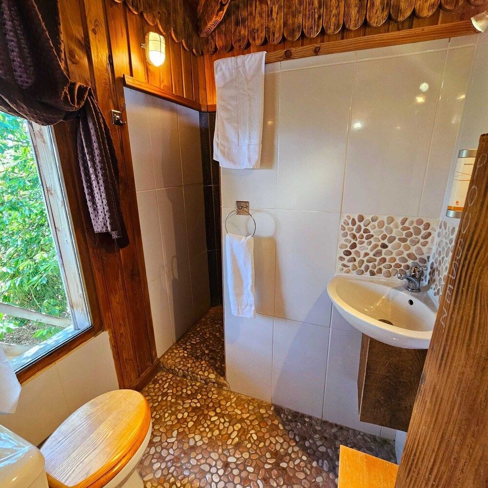 Au Refuge des 3 Ours Tree House (La Grande Ourse) 8