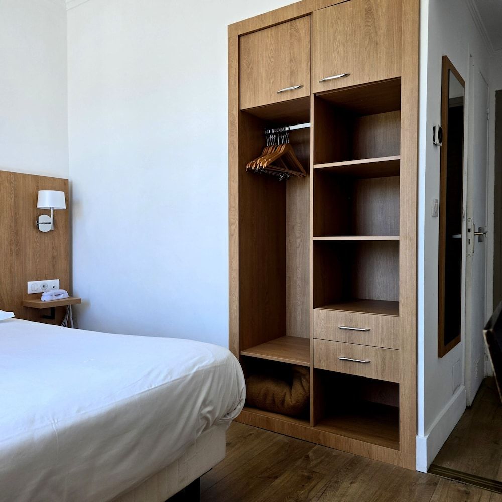 undefined Hotel Carlton Nice 2