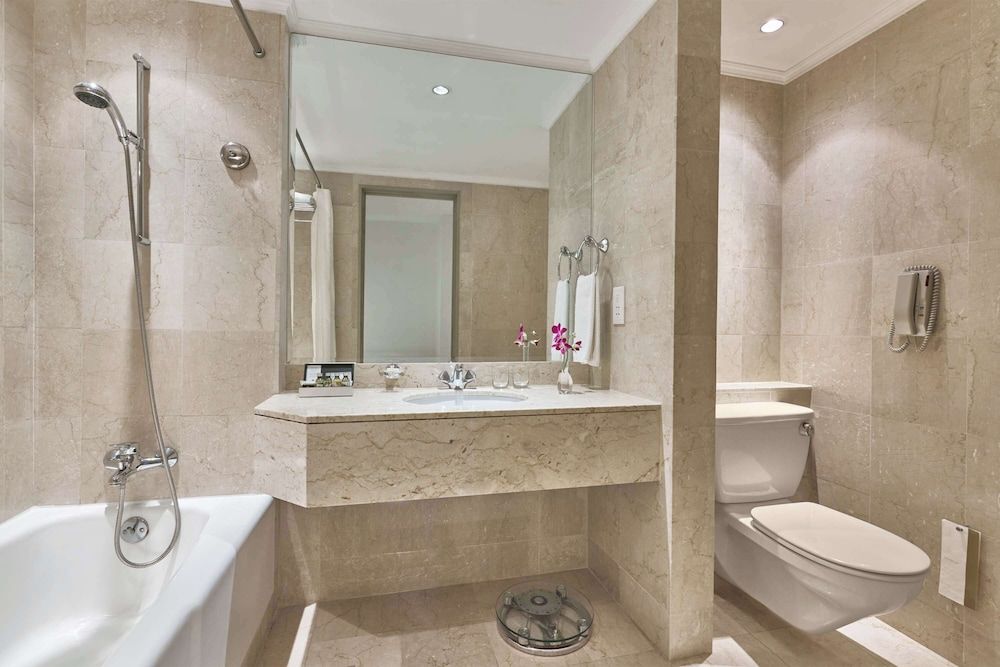 Goodwood Park Hotel Deluxe Mayfair Twin (Max. 3 pax in total) 3