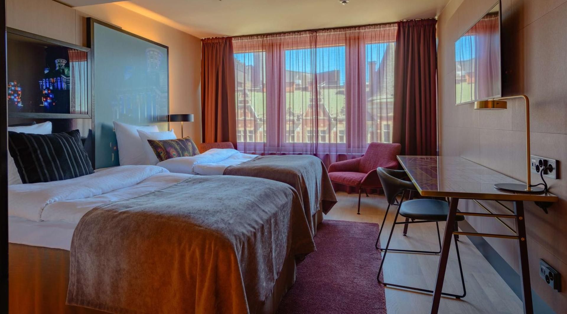 Standard Twin Room