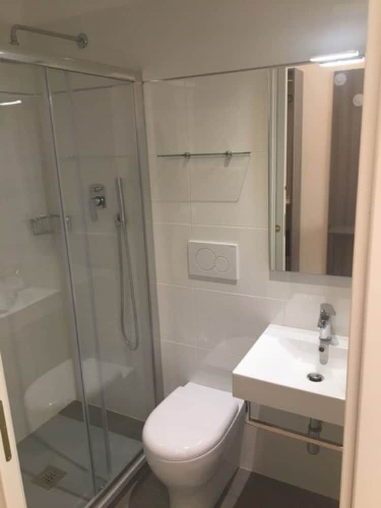 Boutique Hotel Neptune Nice Double or Twin Room 10