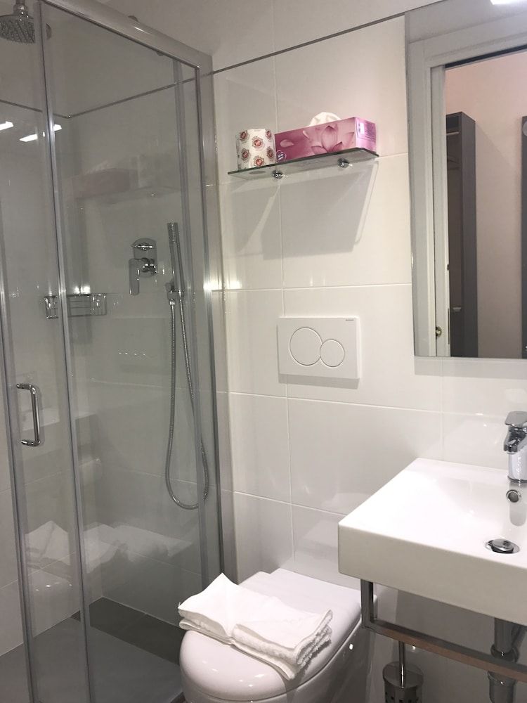 Boutique Hotel Neptune Nice Double or Twin Room 11