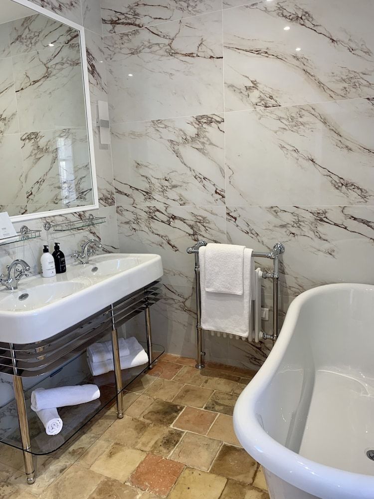 Domaine de La Groirie - Le Mans Luxury Double Room, 1 King Bed 2