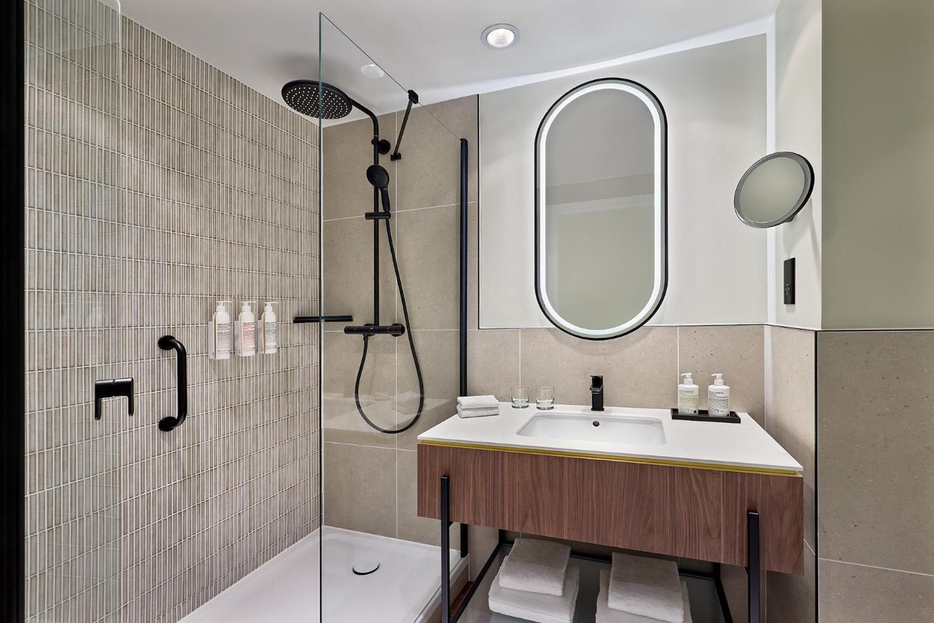 undefined Le Méridien Paris Arc De Triomphe 6