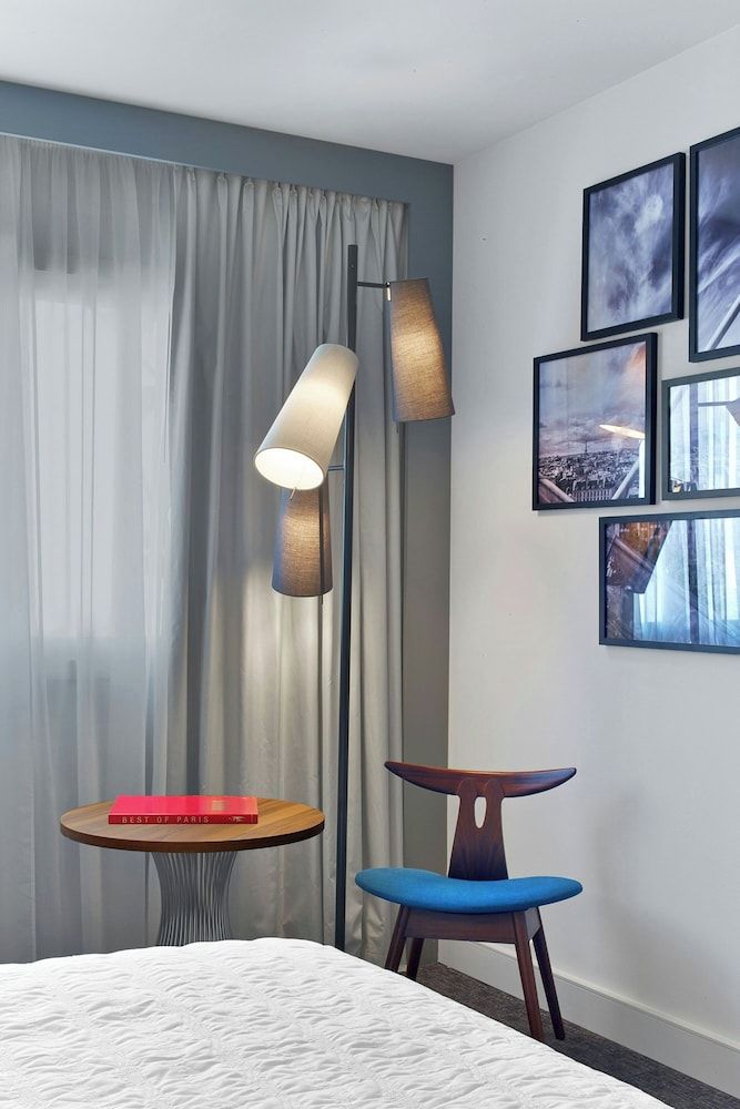 Le Méridien Paris Arc De Triomphe Room, 1 King Bed 111