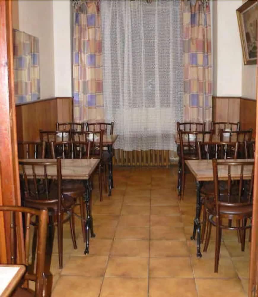 undefined Hôtel Du Brabant 2