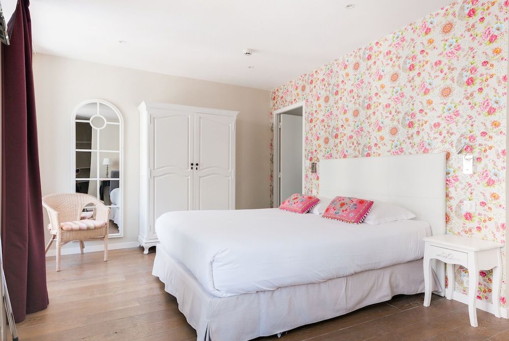 Central Hotel Room (Privilège )