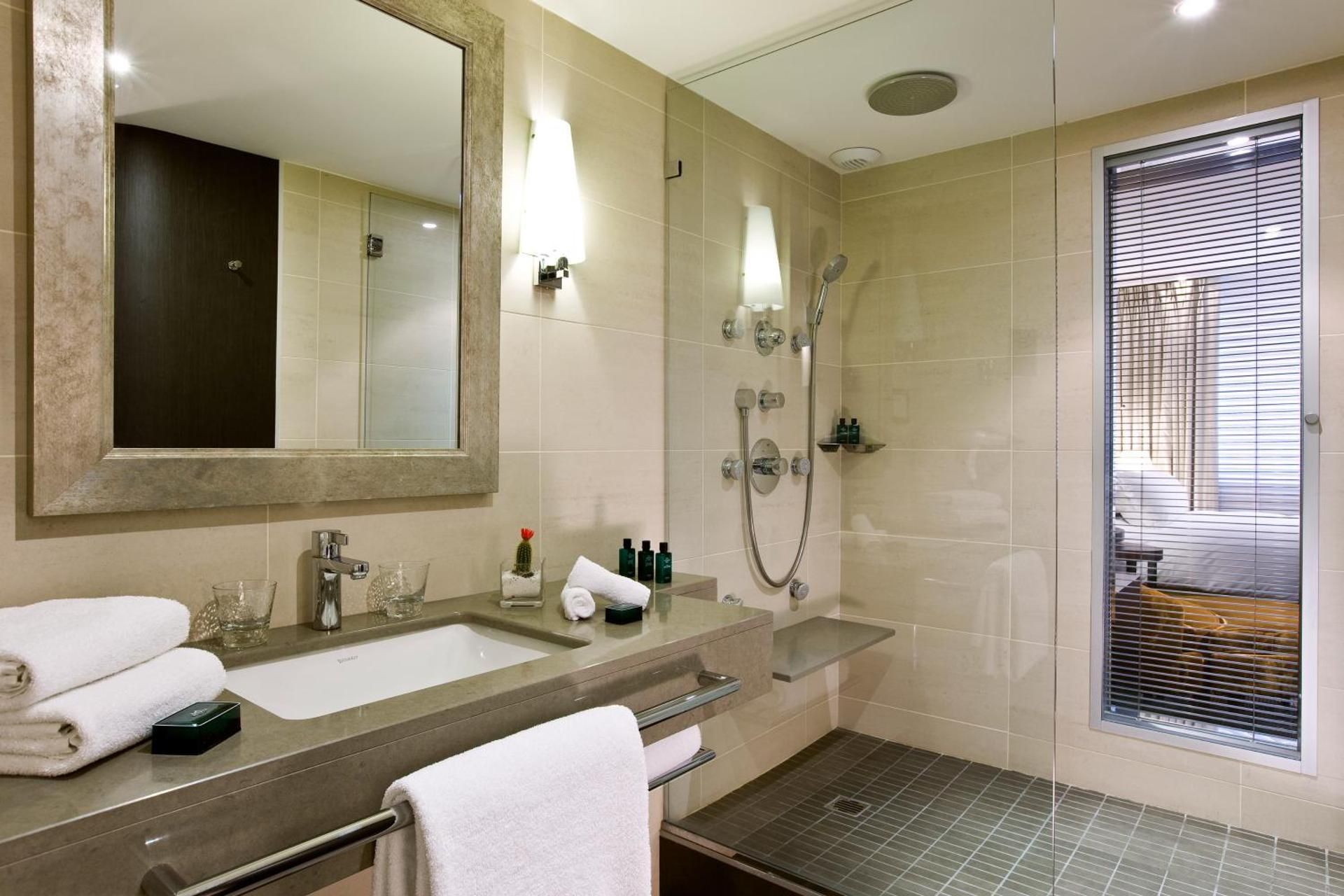 undefined Sofitel Marseille Vieux Port Hotel 10