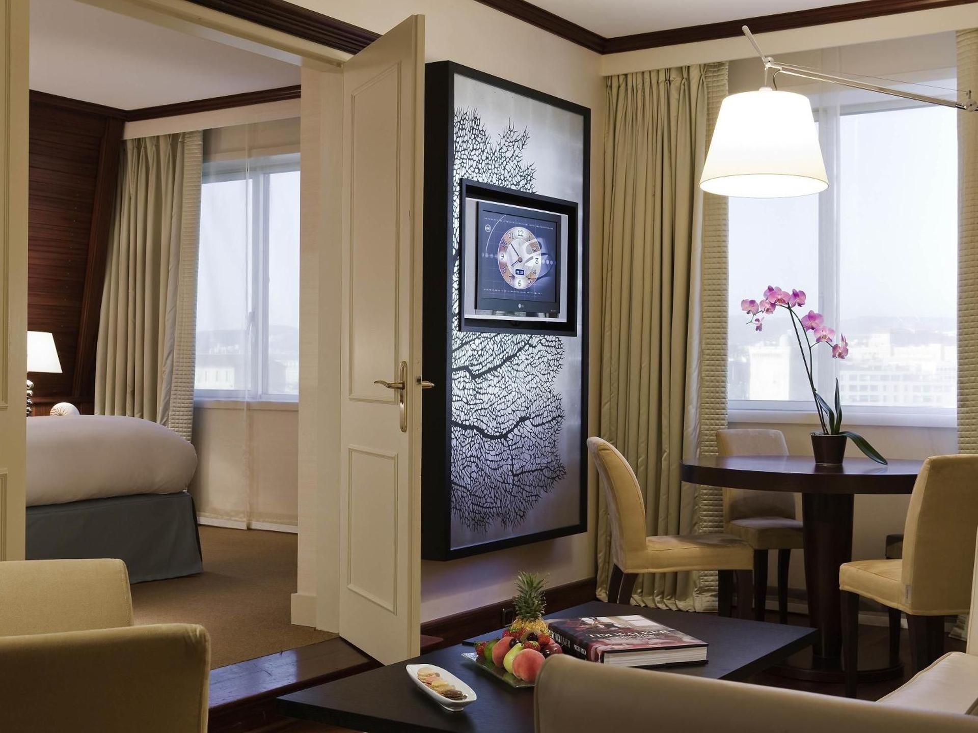 undefined Sofitel Marseille Vieux Port Hotel 3