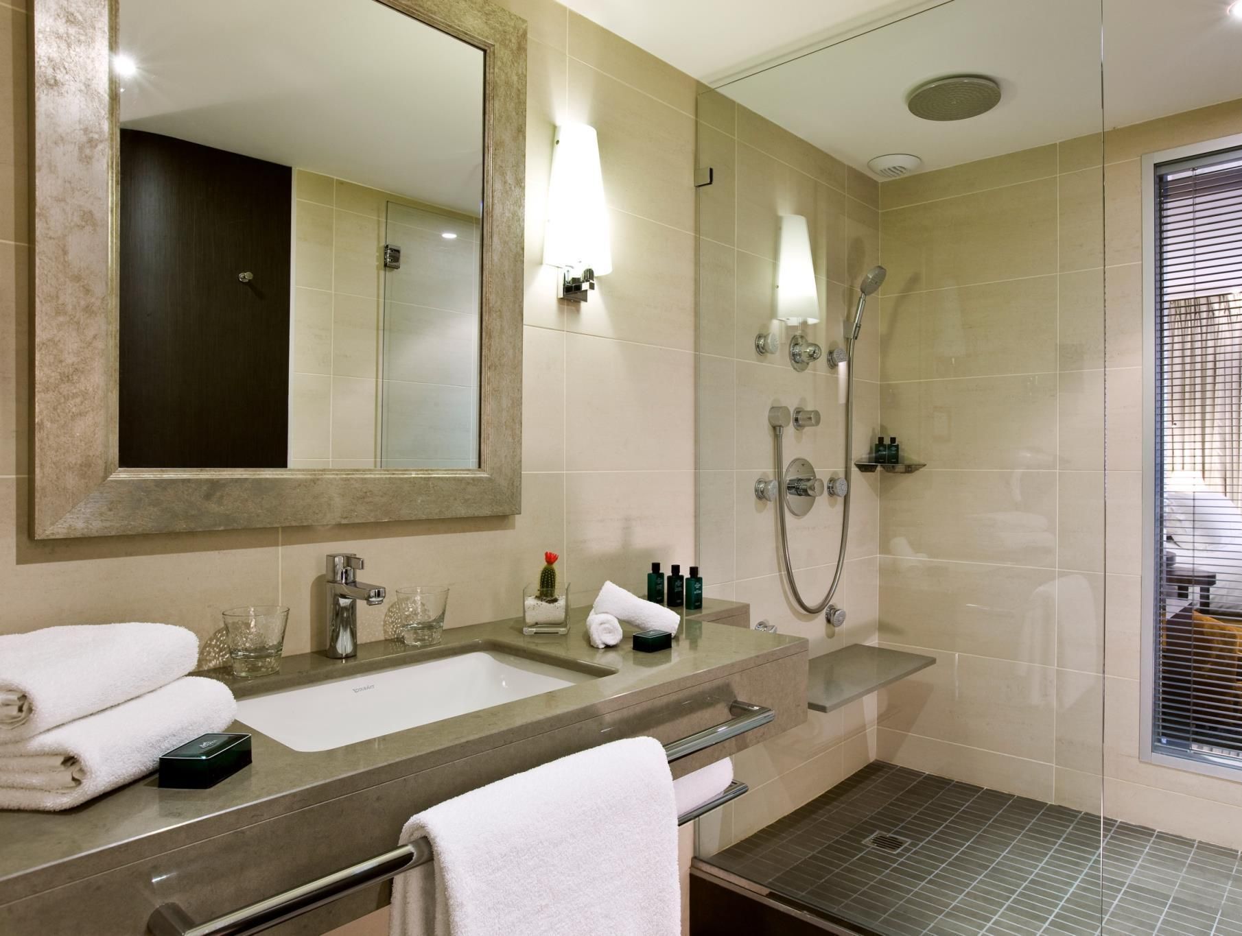 undefined Sofitel Marseille Vieux Port Hotel 5