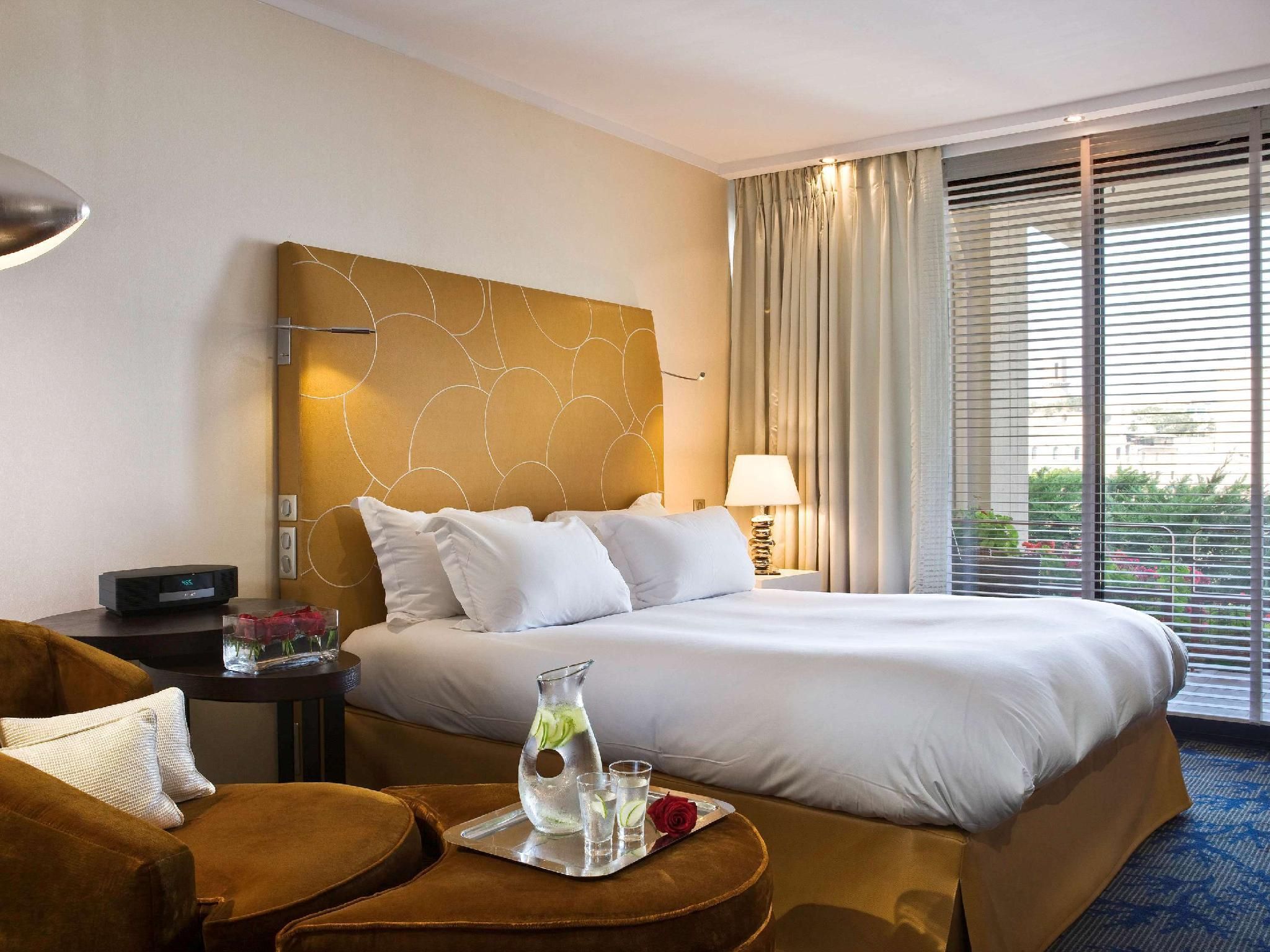 Luxury Room, Old Port View, Balcony, King-Size Bed, Spa And Gym Access
