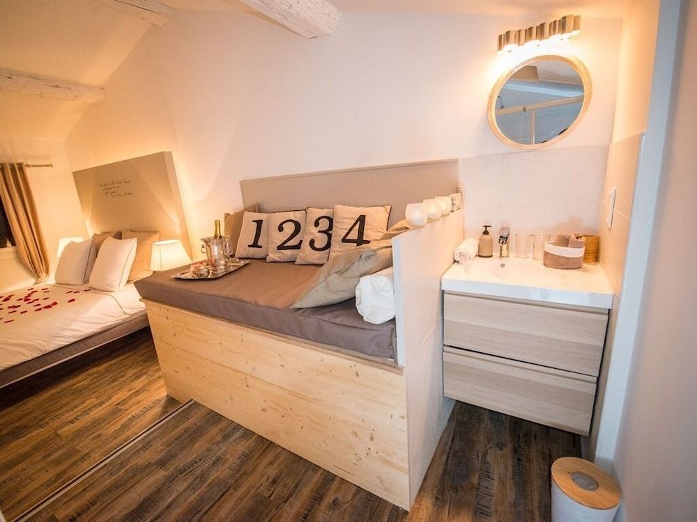 La Maison Gustave Deluxe Double Room, Garden View (LE GRENIER - 3ème Etage) 6