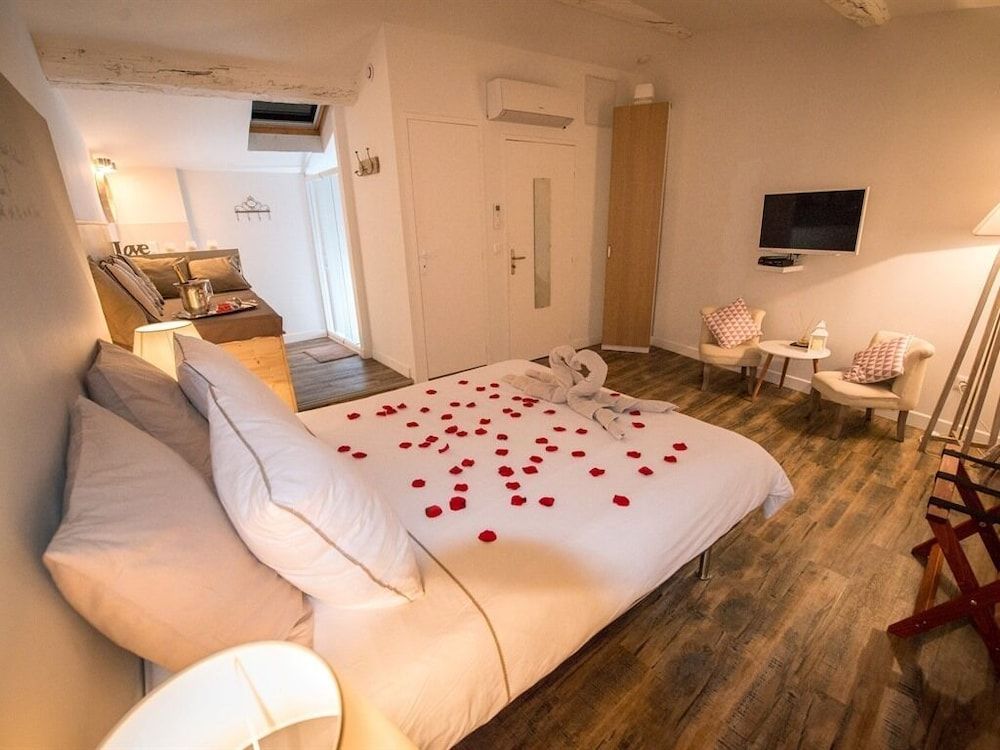 La Maison Gustave Deluxe Double Room, Garden View (LE GRENIER - 3ème Etage) 4