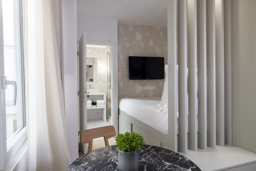 Yuna Blanche - Serviced Apartments Studio first floor in a quiet courtyard - 18m2 6