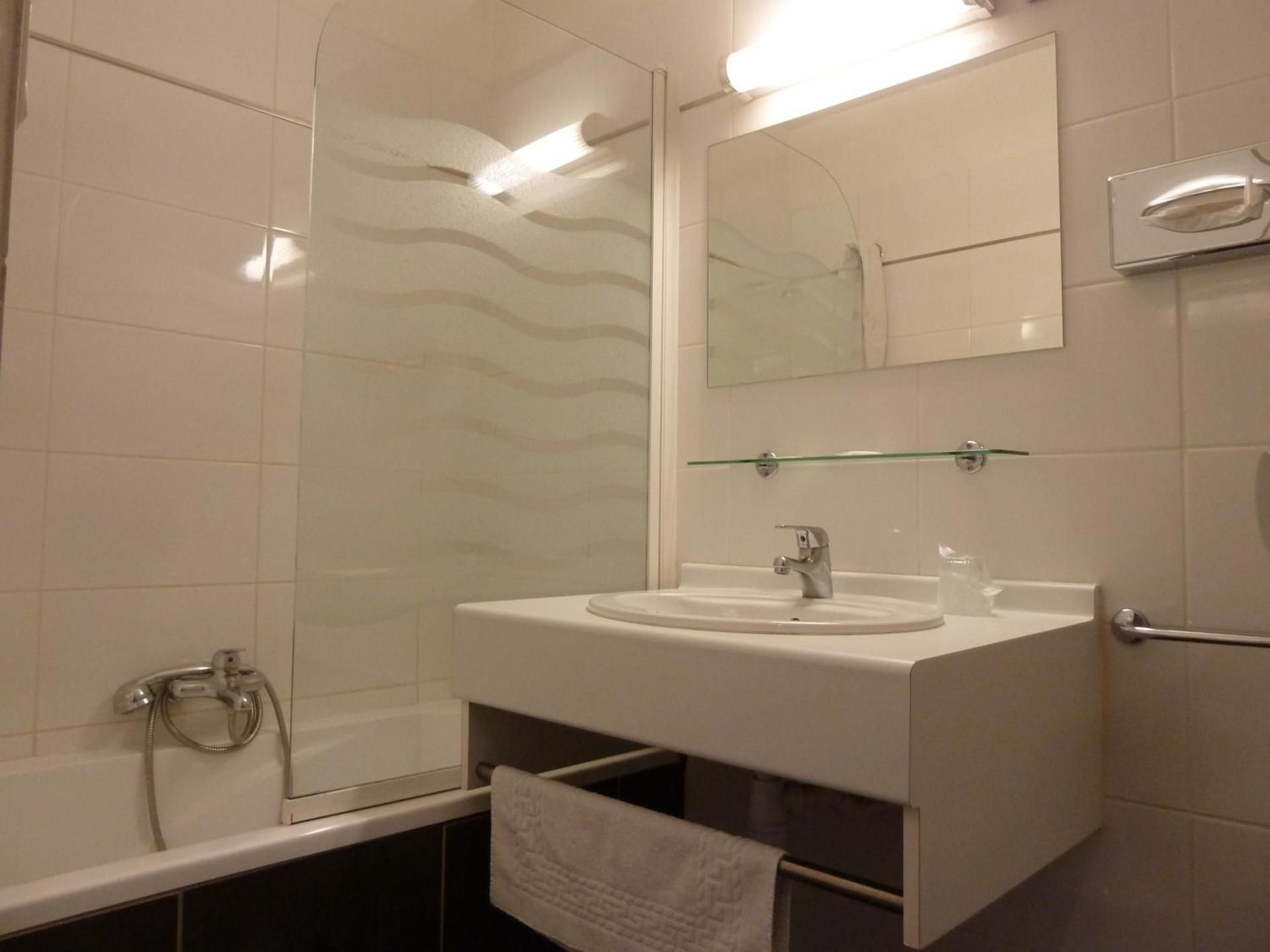 undefined Hotel du Sud Vieux Port 10