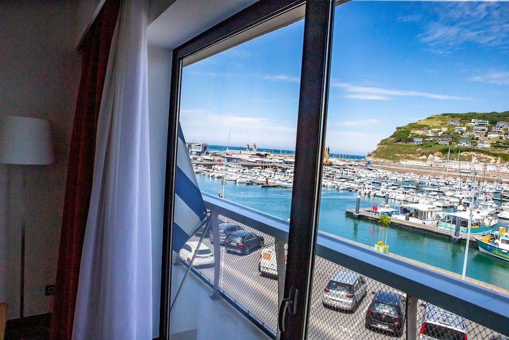 Le Grand Pavois Superior Double or Twin Room, Marina View 6