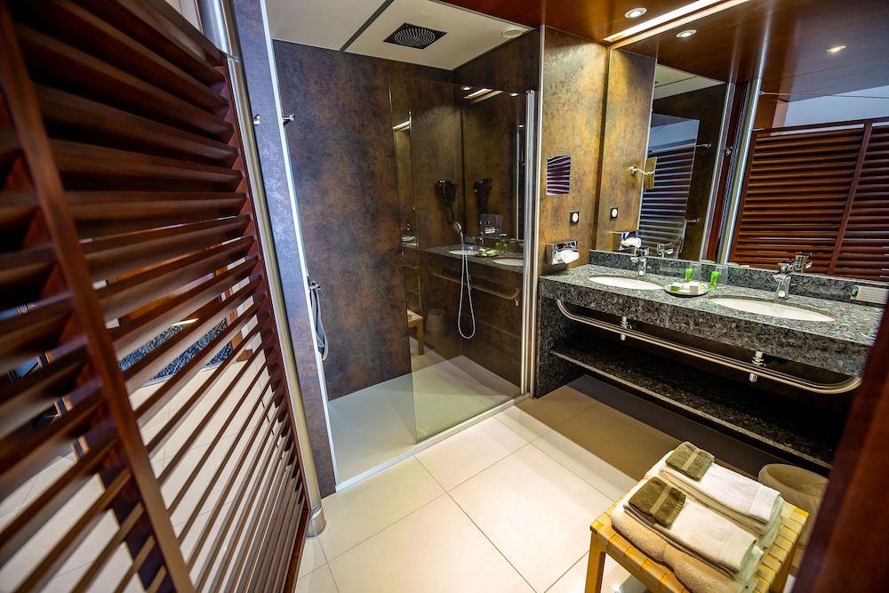 Le Grand Pavois Standard Double or Twin Room, Courtyard Area 9