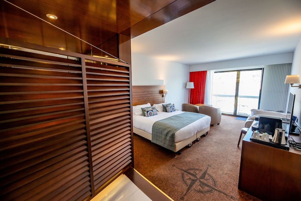 Le Grand Pavois Superior Double or Twin Room, Marina View