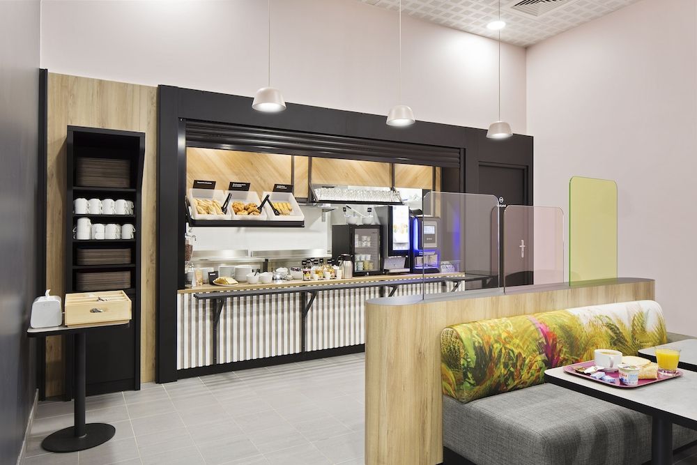 undefined B&B HOTEL LYON Centre Perrache Berthelot 9