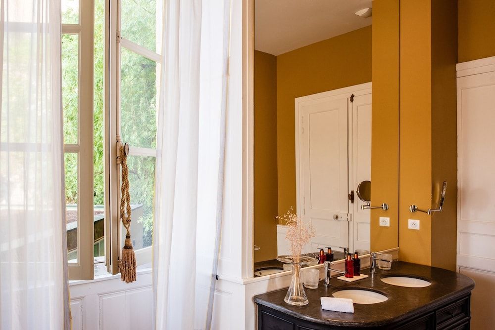 Hôtel de Bouilhac Deluxe Room, Terrace 5