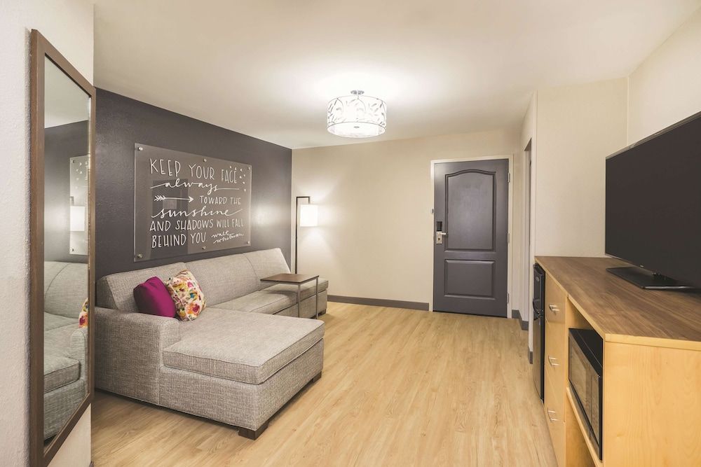 Suite, 1 Bedroom, Non Smoking (2 Rooms)