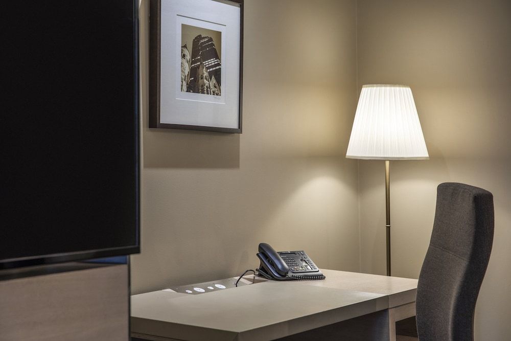 InterContinental Melbourne The Rialto by IHG Classic Room, 1 King Bed, Accessible 6