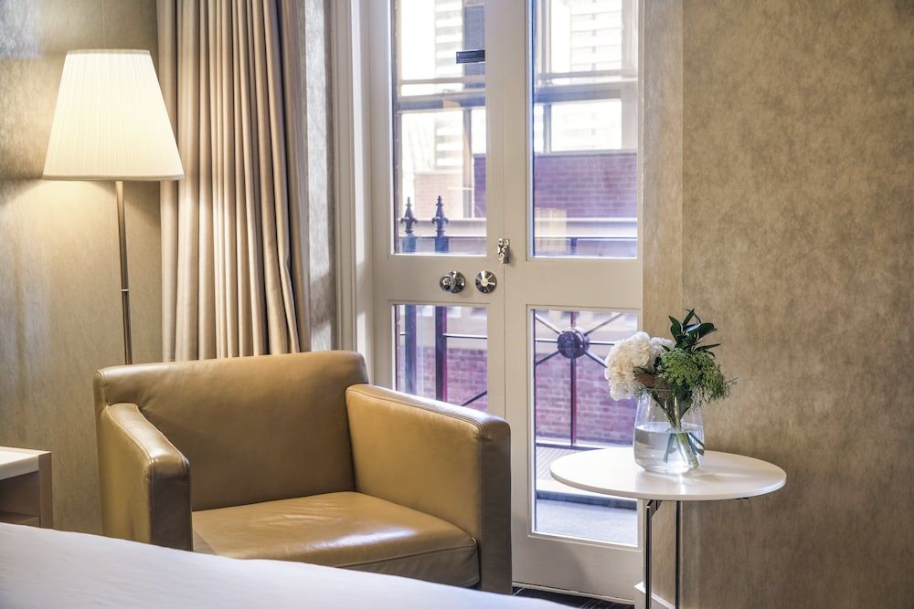 InterContinental Melbourne The Rialto by IHG Classic Room, 2 Double Beds 4