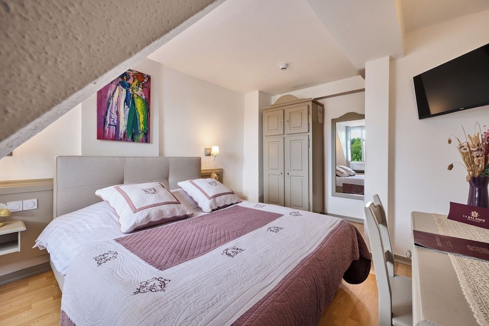 The Originals Boutique, Hôtel de la Balance, Montbéliard Comfort Double Room 11