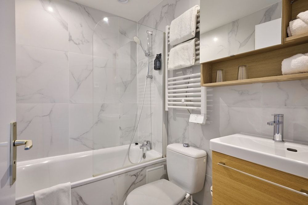 The Originals Boutique, Hôtel de la Balance, Montbéliard Classic Double Room 14