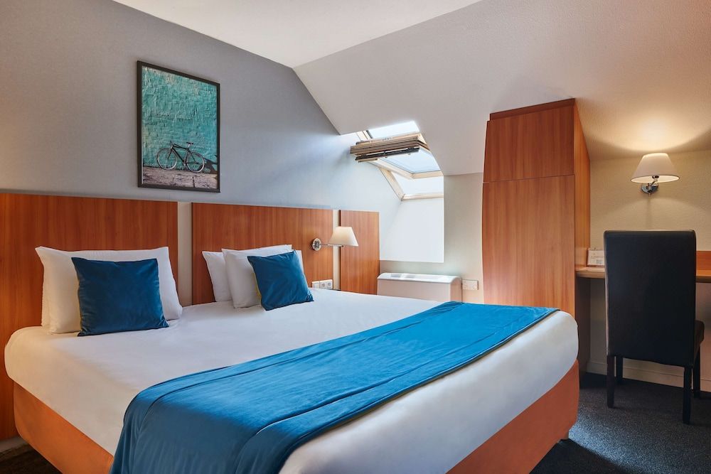 Kyriad Les Ulis Standard Room, 1 Double Bed