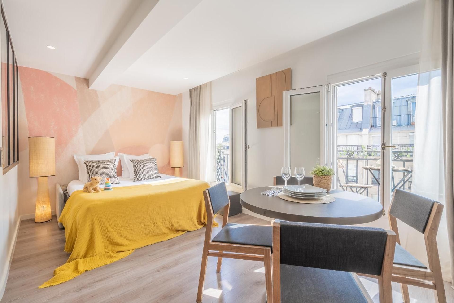 1 Bedroom Apartment with Balcony - City View - 38m2