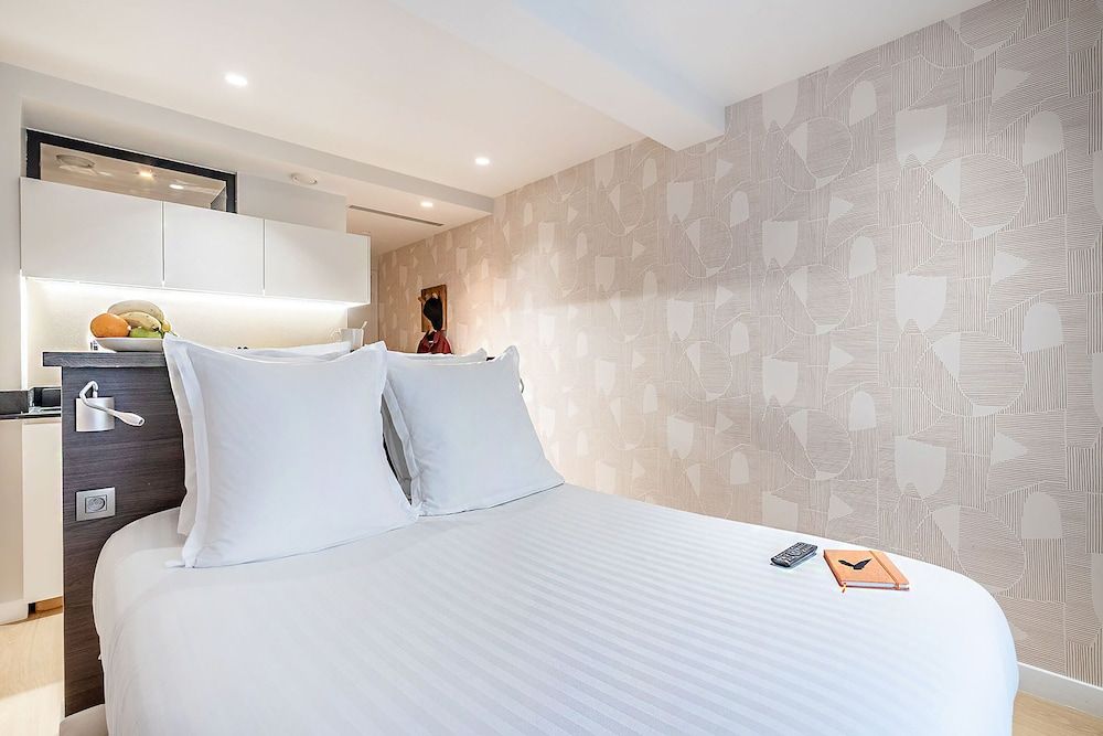 Yuna Les Halles - Serviced Apartments Classic Studio city view - 17m2 3