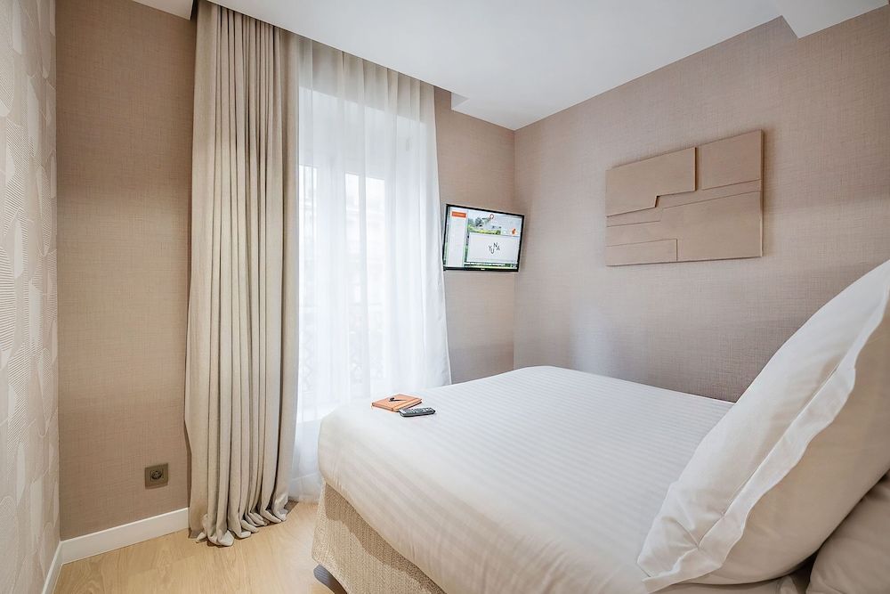 Yuna Les Halles - Serviced Apartments Classic Studio city view - 17m2 2