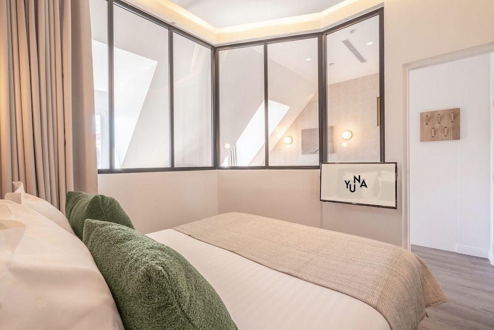 Yuna Les Halles - Serviced Apartments 1 Bedroom apartment city view - 34m2 4