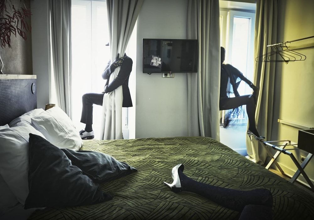 Hôtel La Nouvelle République & Hammam Comfort Room, 1 Queen Bed 3