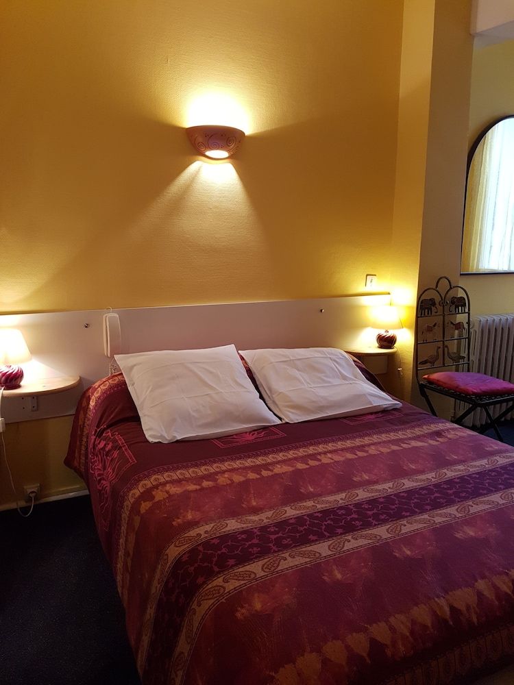 Hôtel du Centre Twin Room 6