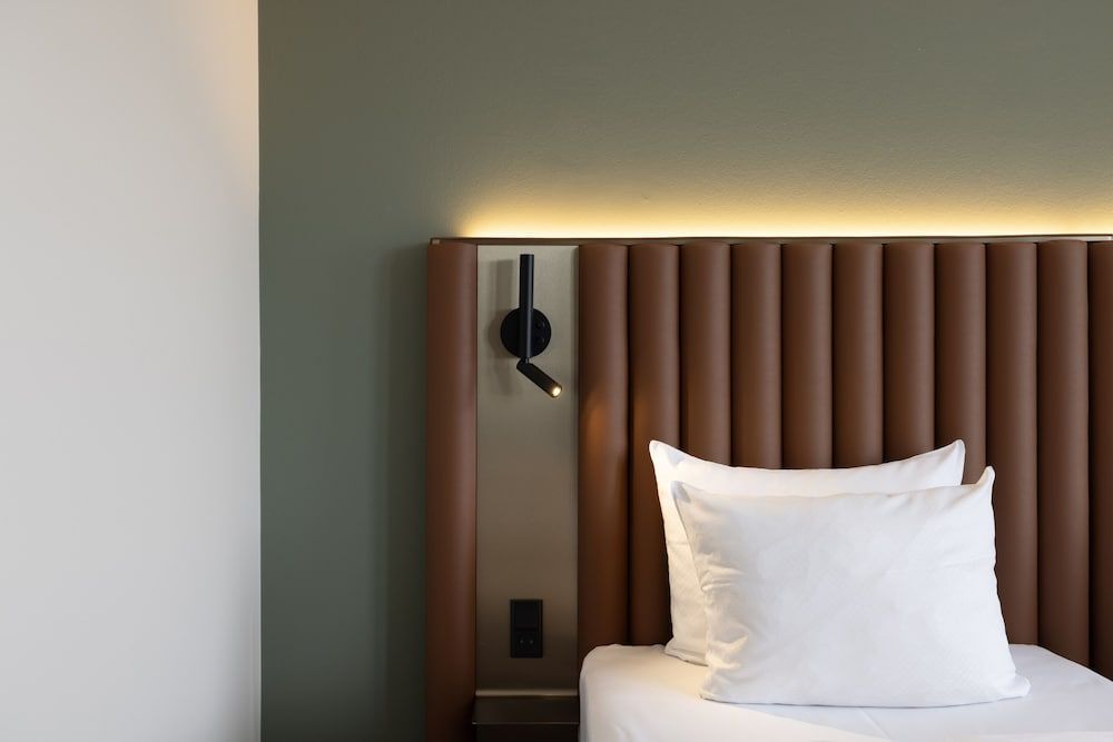 Imperial Hotel Standard double room 8