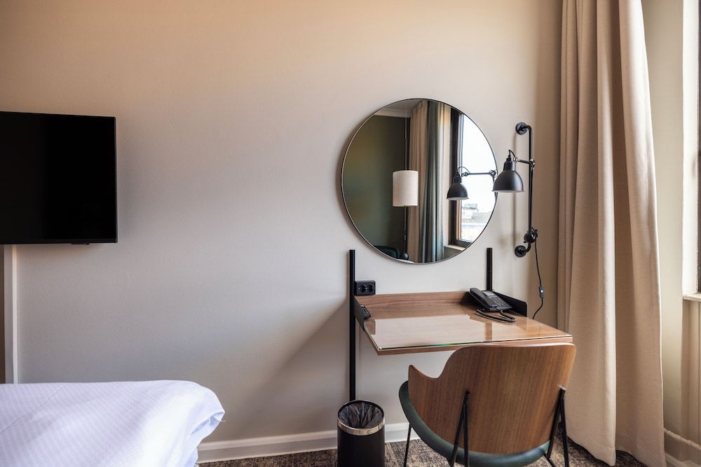 Imperial Hotel Standard double room 6