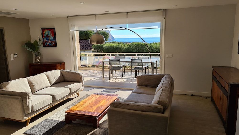 Hôtel Particulier Cassis Parking gratuit Piscine chauffée Apartment, Sea View (Panoramique) 9
