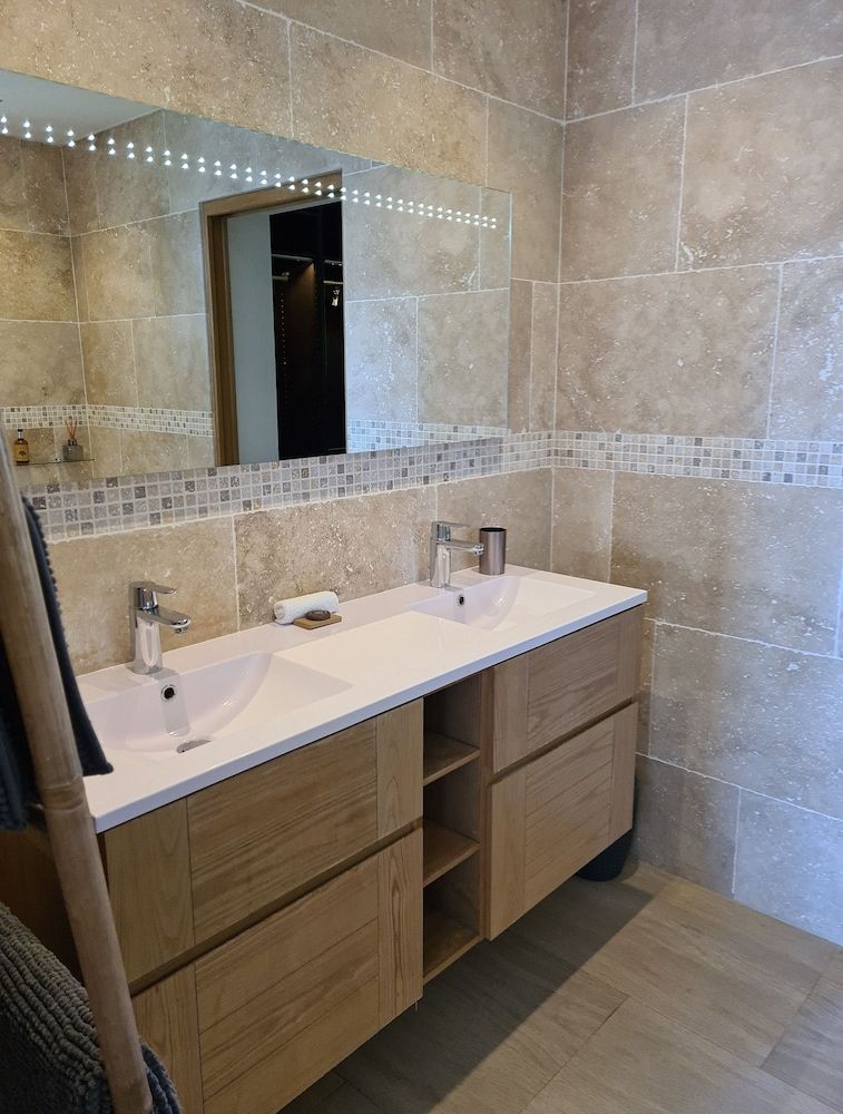 Hôtel Particulier Cassis Parking gratuit Piscine chauffée Apartment, Sea View (Panoramique) 12