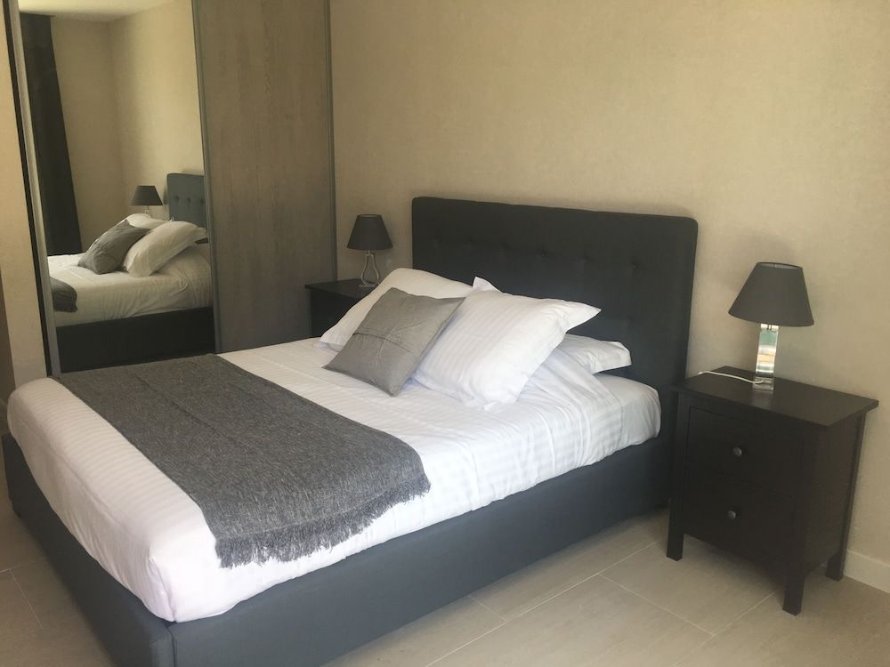 Apartment, Private Bathroom (Deluxe)