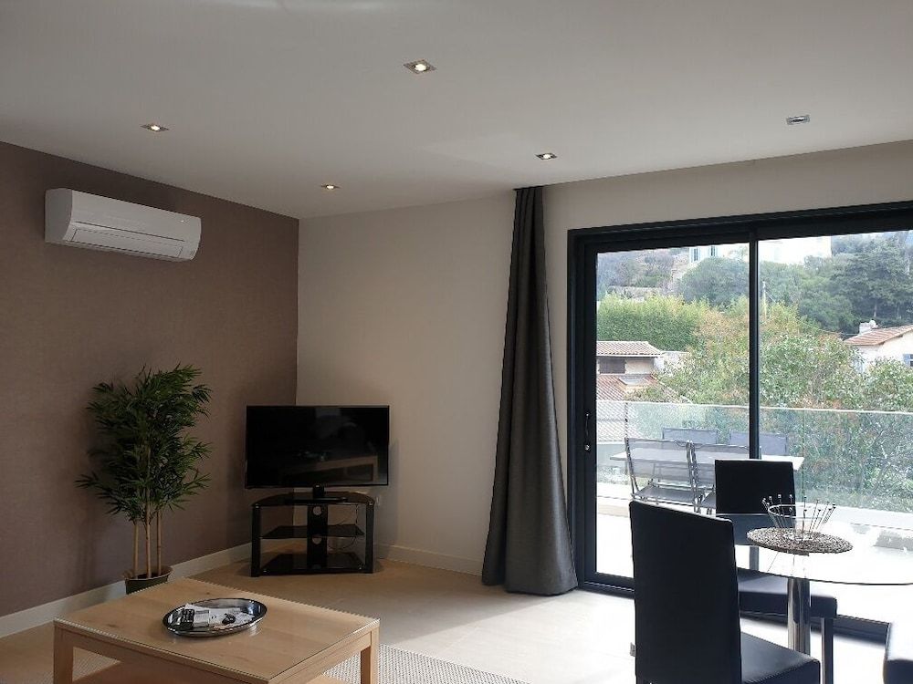 Hôtel Particulier Cassis Parking gratuit Piscine chauffée Apartment, Private Bathroom (Supérieur) 17