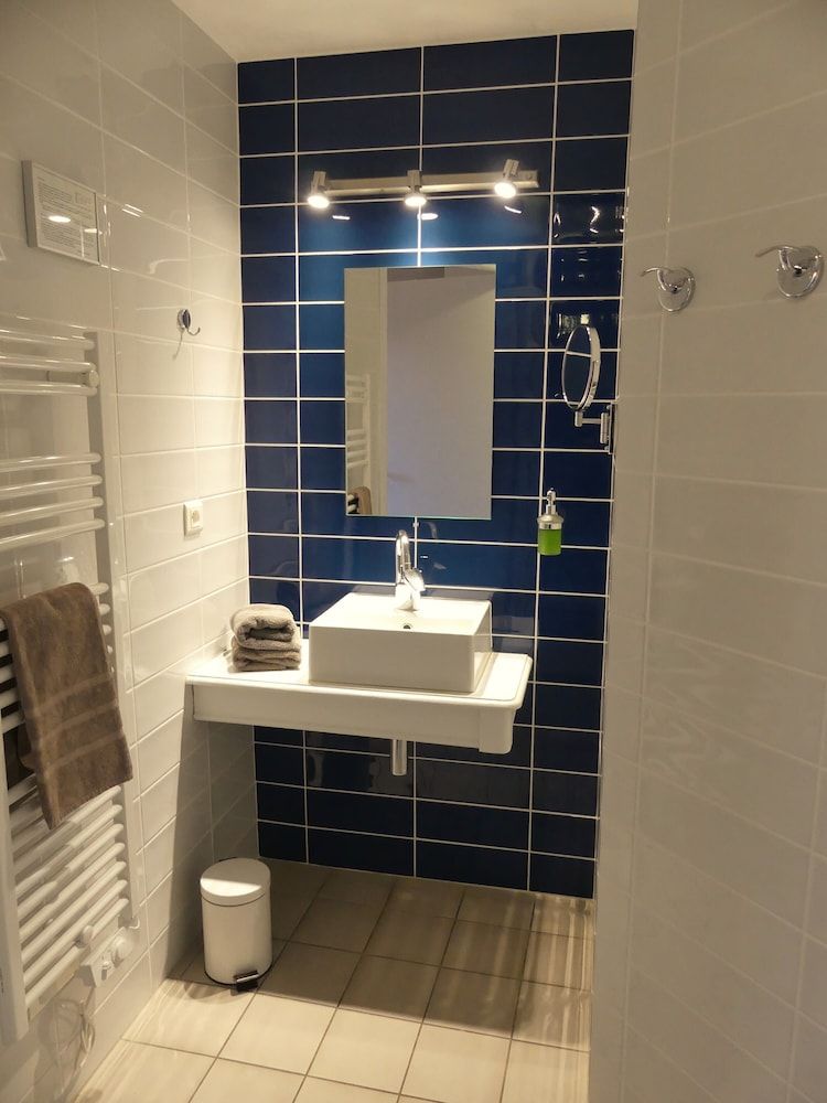 Hôtel Le Quatorze Economy Room, 1 Double Bed 3